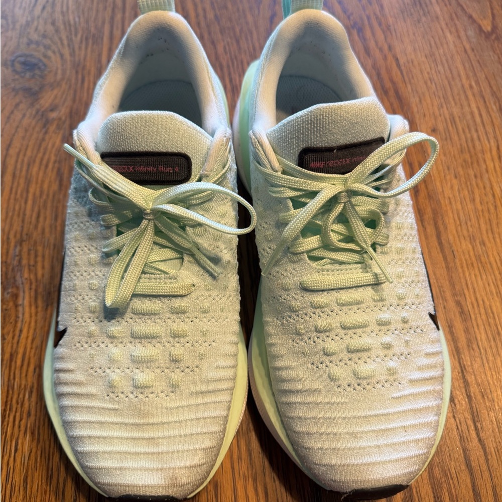 Nike White and Mint Athletic Sneakers